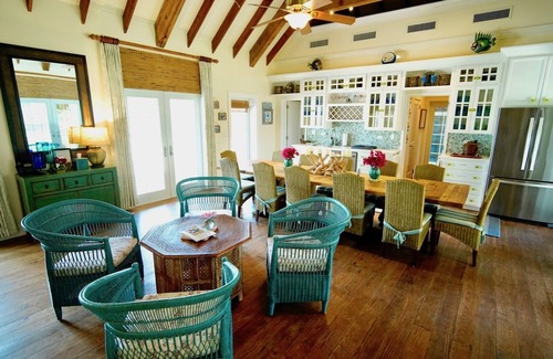 Dunmore Town Villa | Coconut Ranch - Belle Villa Compound Harbourside isolée et piscine