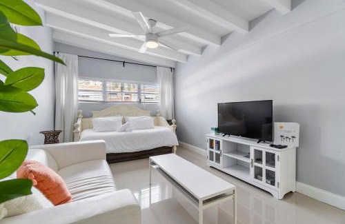 Dolphin Isles Appartement | Coconut Walk To The BeachComfy Beds Firepit Pool