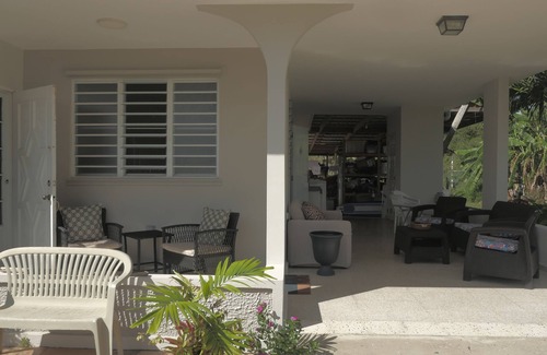 Guaniquilla Villa | Coconuts, Waves, Hammock, Relaxation...In front of Beach, Not 8 min