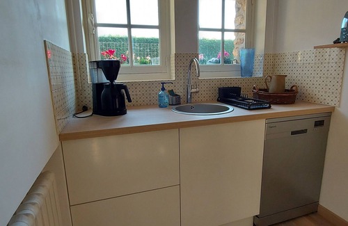 Saint-Michel-Tubœuf Appartement | Double-studio Cocoon, plain-pied en Normandie. Grand Confort, Wi-Fi, salon