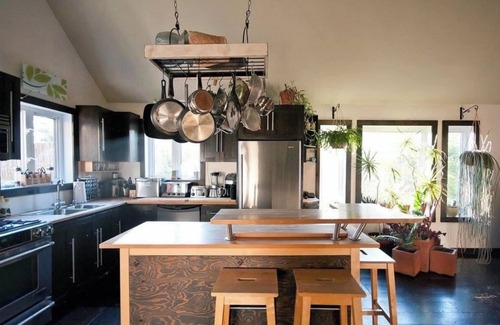 Magog Chalet De Ski | Cocooning and spa Mount Orford ski cottage. Pet-Friendly!