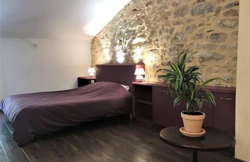 Goudargues Appartement | COEUR de GOUDARGUES! Gîte 2 ou 3 pers , Extérieur, Clim