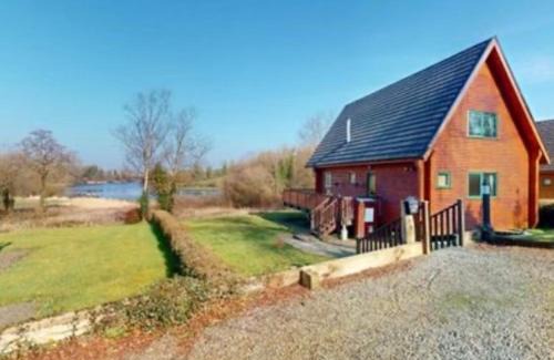 Belturbet Autre | Cois na hÉirne - Log Cabin I Lake View I Hot Tub