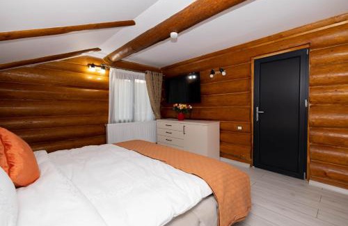 Dorna Arini Cabine | Cold River Resort
