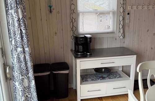 Lincoln Maison | Cold Stream Cottage S