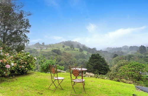 San Isidro Cabine | Colibri Studio Near SJO Airport & Poas Volcano
