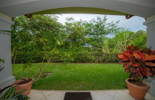 Herradura Appartement | Colina 8F 2 bdr Garden View in Los Suenos