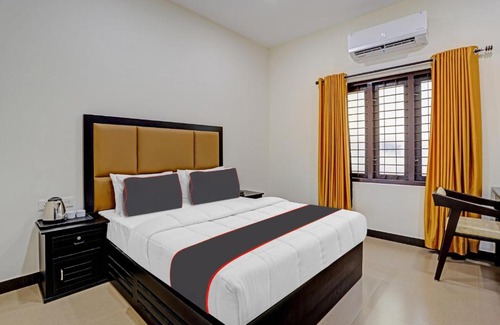 Kazhakuttam Hôtel | Collection O 81280 Hotel Chinnus