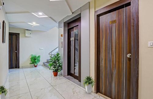 Vadodara Hôtel | Collection O Hotel Raj Palace