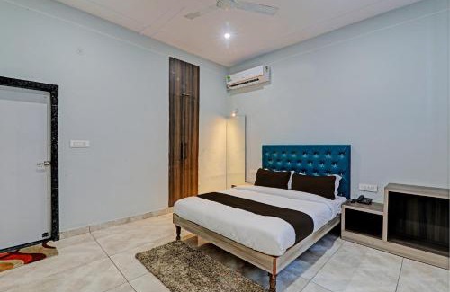 Varanasi Hôtel | Collection O Maharaja Resort