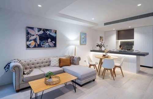 Collingwood Appartement | Collingwood Gem: Victoria & Vine Boutique 1b Apt w/Free Parking