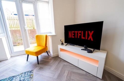 Seisdon Maison | Collingwood Place, Birmingham with Free Parking