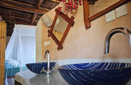 Shimoni Maison | Suite Colobus de 40m2 dans Villa 560 m2, Vue sur l'Océan Indien