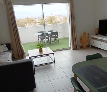 Colombiers Appartement | Colombiers Escale à la Noria Appartement terrasse 4 personnes et garage