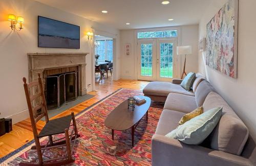 Town of Copake Maison | Colonial Classic