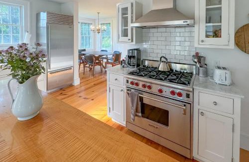 Town of Copake Maison | Colonial Classic