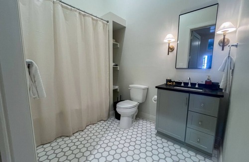 Demopolis Appartement | Colony -The Flats Demopolis