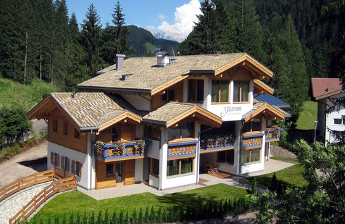 Predazzo Maison | Color Home Suite Apartments