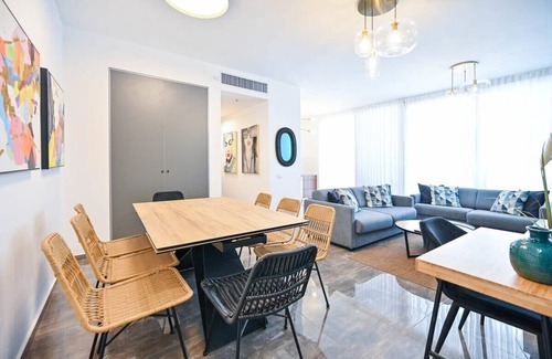 Tel Aviv Appartement | Colorful 2BR next to Gazoz Beach by HolyGuest