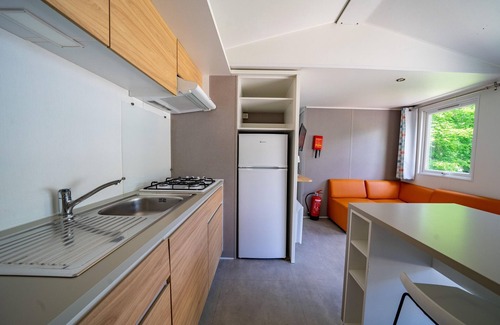 Municipality of Amstelveen Chalet De Ski | Colorful chalet near Amsterdam