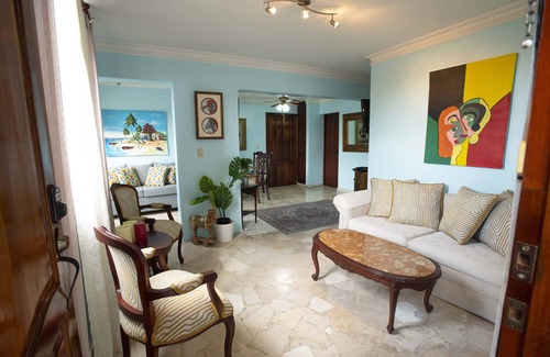 Viejo Arroyo Hondo Appartement | Colorful, cozy, downtown Santo Domingo