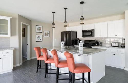 Scottsdale Estates Ten Maison | Colorful Desert Hideaway - Heated Pool & BBQ