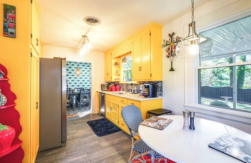Roanoke Maison | Colorful Roanoke Vacation Rental w/ Hot Tub!