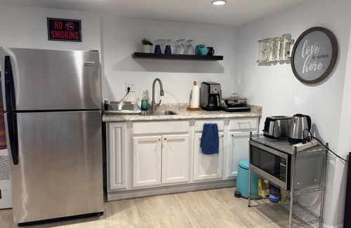 Northeast Maison | Suite d'hôtes Capitol Hill avec une place de parking et une entrée privée