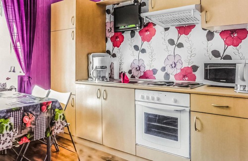 Bad Rehburg Appartement | Colorful vacation apartment with a view of the surrounding fields.