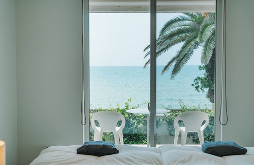 Goto Hôtel | Colorit GOTO ISLANDS