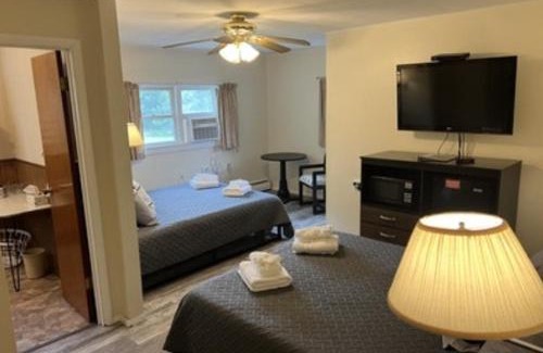 Manhattan Hôtel | Colton Point Motel