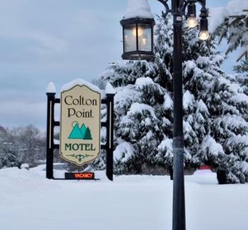 Manhattan Hôtel | Colton Point Motel