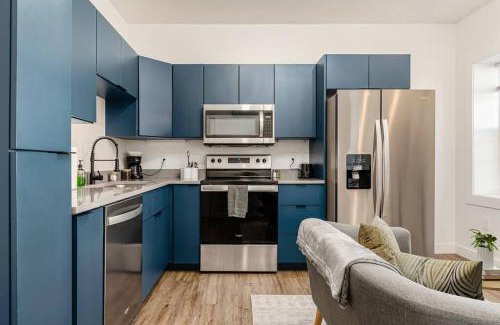 Downtown Columbus Appartement | Columbus Gem with Pool Table! Pets Welcome!