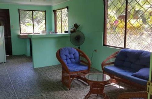 Playa Matapalo Maison | Venez profiter d'un coin de paradis à seulement 200 mètres de l'océan Pacifique!