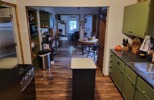 Mattoon Maison | Come and experience a Slice of Paradise in Mattoon, Illinois