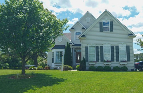 Milton Maison | Come Be Our Guest at "A Place of Peace"