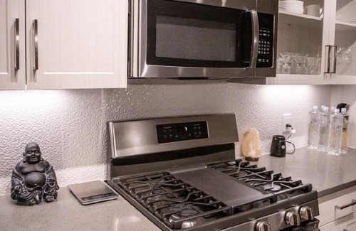 Security Acres Appartement | Come enjoy a luxurious stay right in the heart of it all Old Town Scottsdale