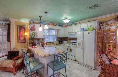 New Smyrna Beach Villa | *** NOUVEAU SMYRNA BEACH *** OCEAN VIEW *** 70 PIEDS ** BEACH WALKWAY *** LUXURY HOME