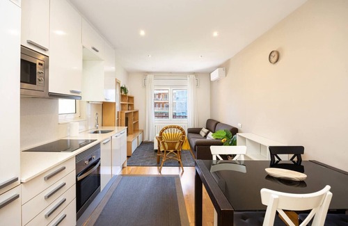 La Maternitat i Sant Ramon Appartement | Come enjoy the real Barcelona experience