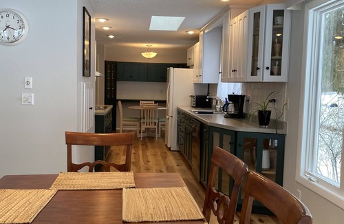 Weyauwega Maison | Come Relax at the Lake