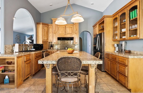 Chandler Maison | Come relax in the Pool at the Palm House-Prime Location!