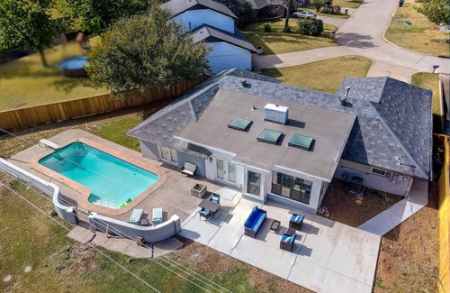 Oklahoma City Maison | Come relax in this Mid century masterpiece! 30 day extended Stays only