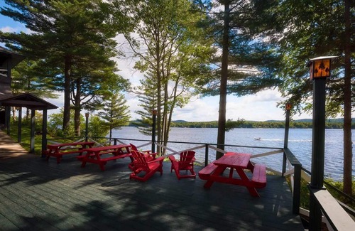 Old Forge Copropriété | Come stay at Great Pines for amazing views!