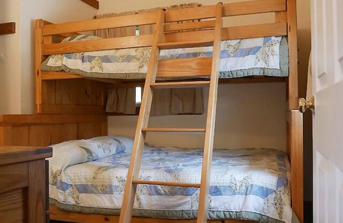 Weare Station Balnéaire | Come stay at our four season resort!