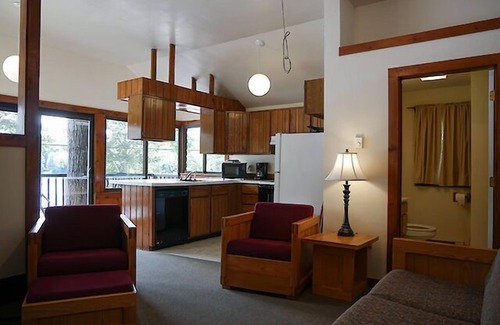 Weare Station Balnéaire | Come stay at our four season resort!