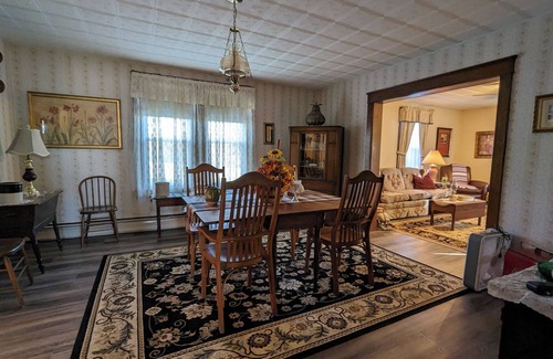 Harrisonville Autre | Come to my home Farmhouse. 4 bedrooms, WiFi, AC in McConnellsburg, Pa.