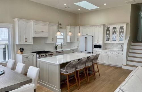 Gold Coast Copropriété | Come vacation at this 4 bedroom, 3 bath beach front property.
