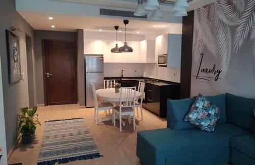 Al-'Umraniyah Appartement | Come Visit Breeze apartment in Aeon compound one of the charming studios