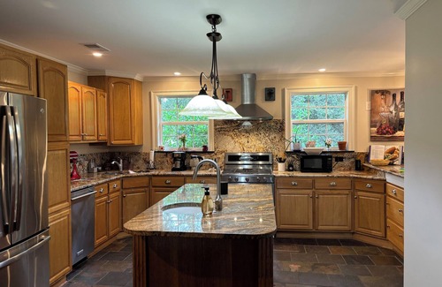 Ladson Maison | Come visit our “Sweet Retreat at the End of the Street” where you can relax!!!