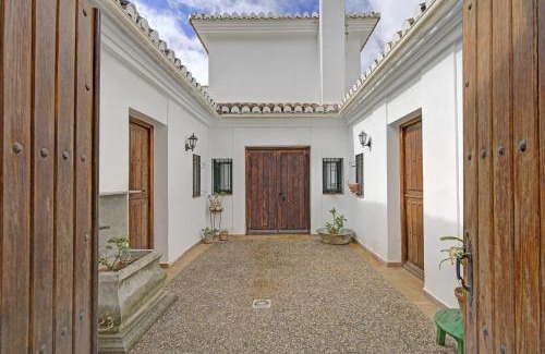 Granada Maison | Comeback CASERÍA VIRGEN DE ÁFRICA